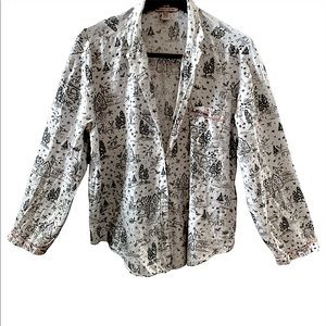 Victoria’s Secret Christmas Pajama set Size Large, Black and white,